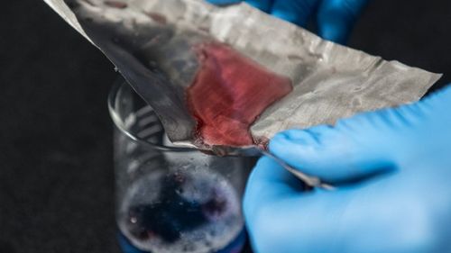 1585 New And Inexpensive Material Captures Oil But Lets Water Through